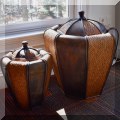 D01. Decorative vessels. 